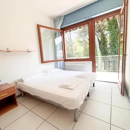 Mansion Ad Un Passo Dal Mare Con Parcheggi Gratuiti Apartman