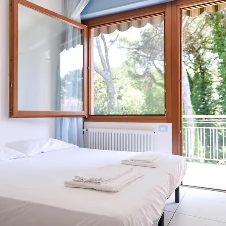 Mansion Ad Un Passo Dal Mare Con Parcheggi Gratuiti Apartman *