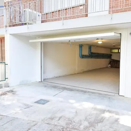 Lägenhet Mansion Ad Un Passo Dal Mare Con Parcheggi Gratuiti Lignano Sabbiadoro