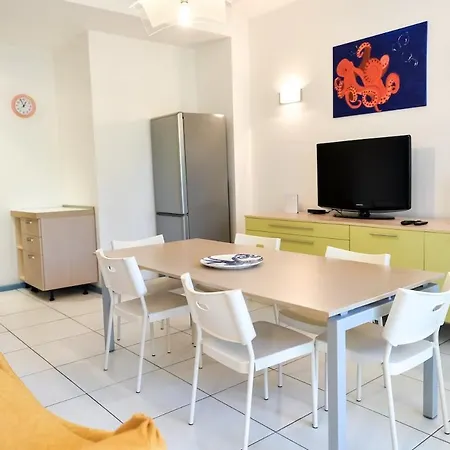 Mansion Ad Un Passo Dal Mare Con Parcheggi Gratuiti Appartamento